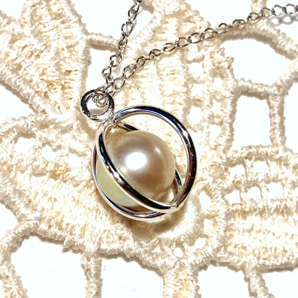South Sea Pearl in Sterling Cage Necklace